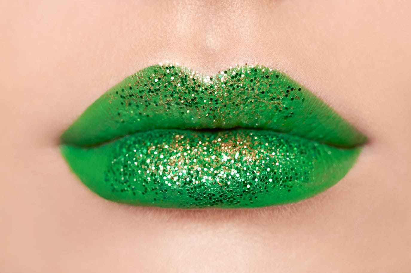 How To Make Green Lipstick